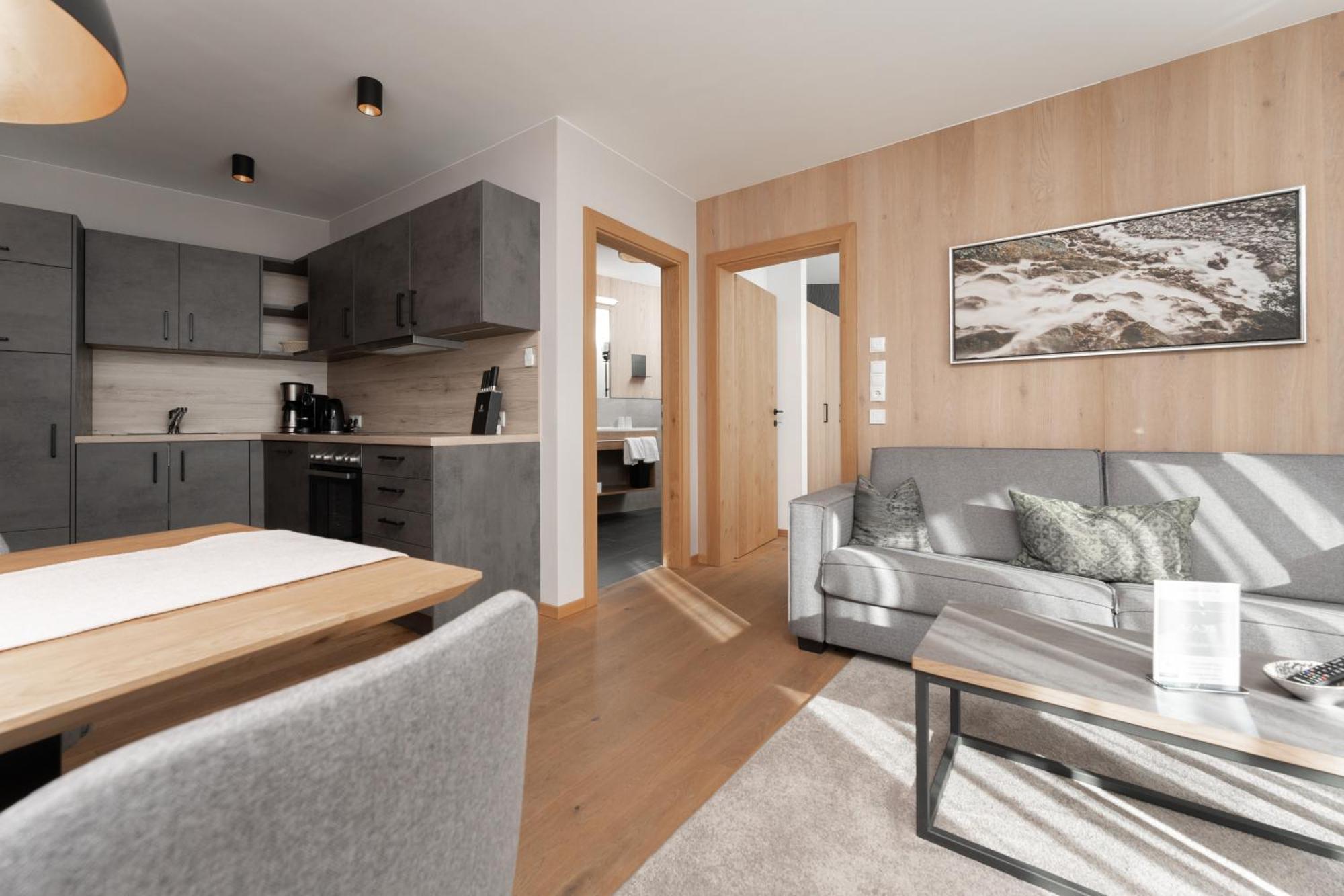 A Casa Elements